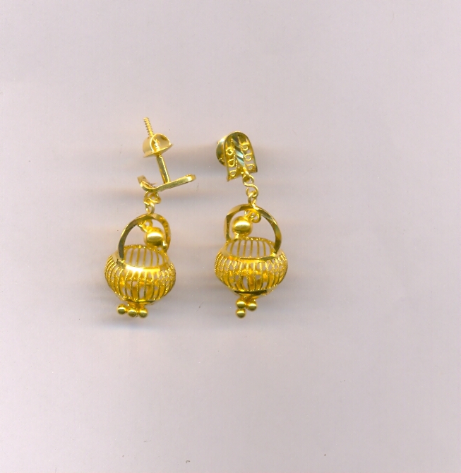 GOLD HANGING PLAIN FANCY