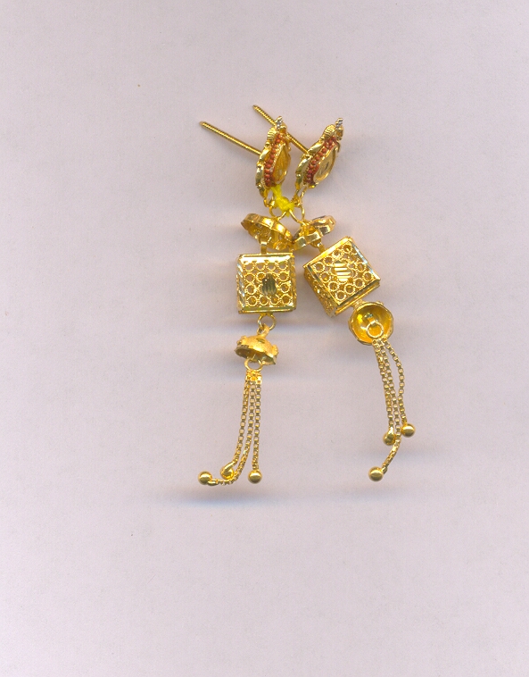GOLD HANGING PLAIN FANCY