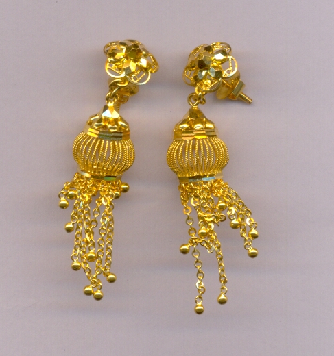 GOLD HANGING PLAIN FANCY
