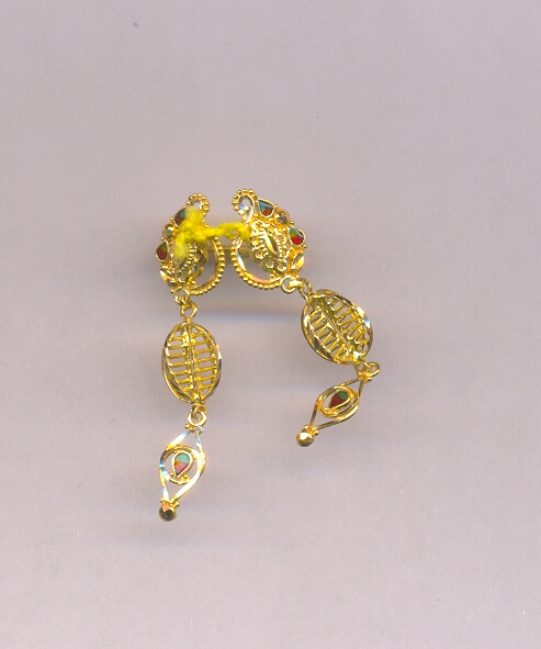 GOLD HANGING PLAIN FANCY
