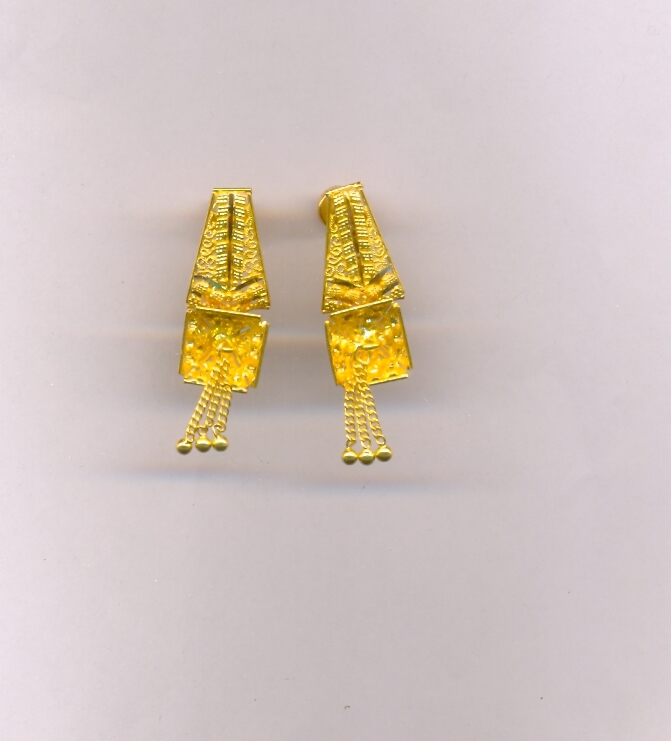 GOLD HANGING PLAIN FANCY