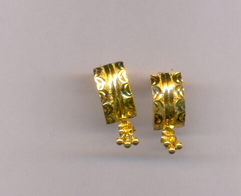 GOLD HANGING PLAIN FANCY