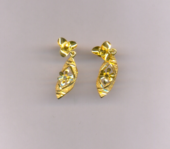 GOLD HANGING PLAIN FANCY