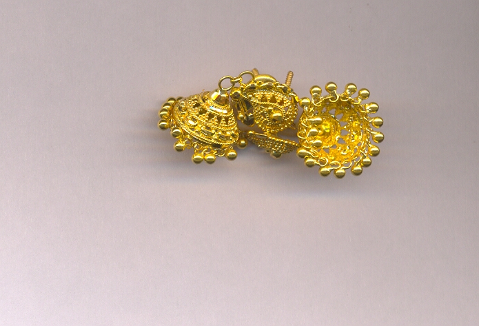 GOLD HANGING PLAIN FANCY