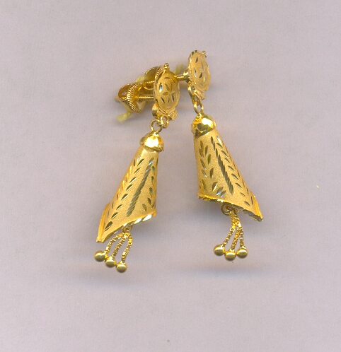 GOLD HANGING PLAIN FANCY