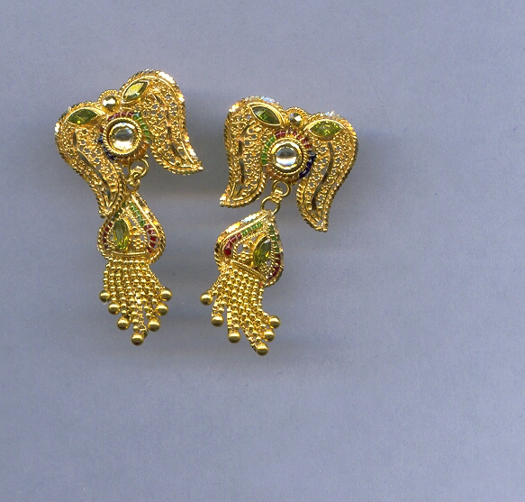 GOLD HANGING PLAIN GENERAL