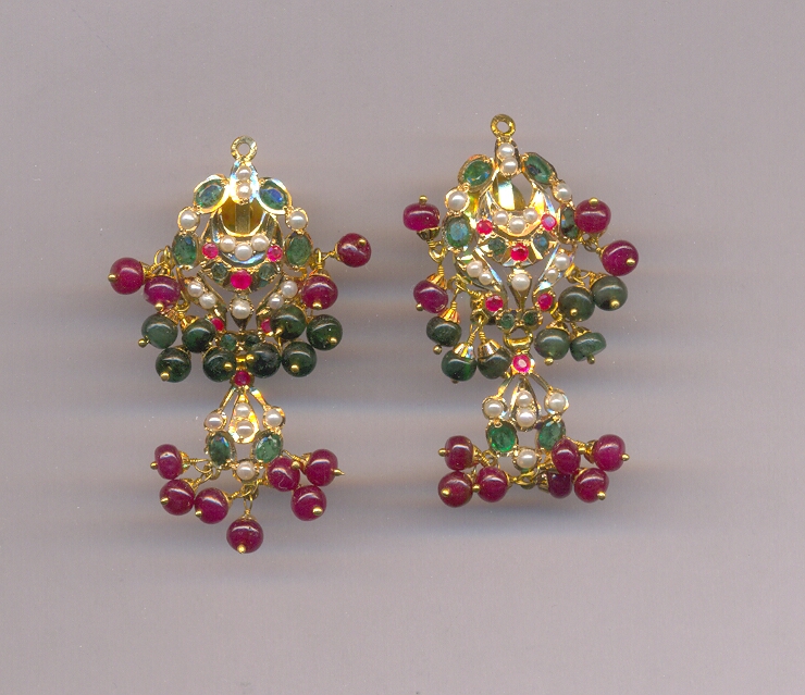GOLD HANGING REALSTONE GENERAL