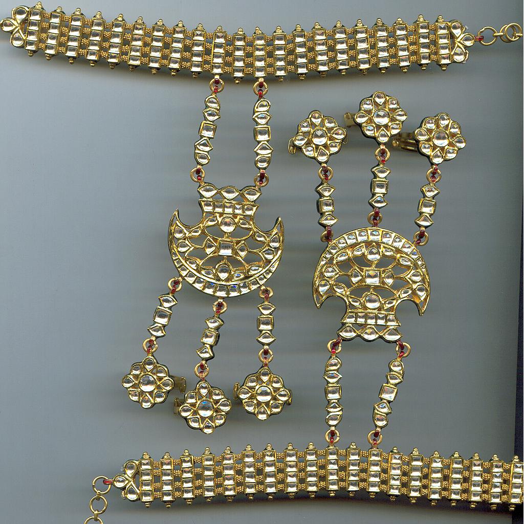 GOLD HATHFUL