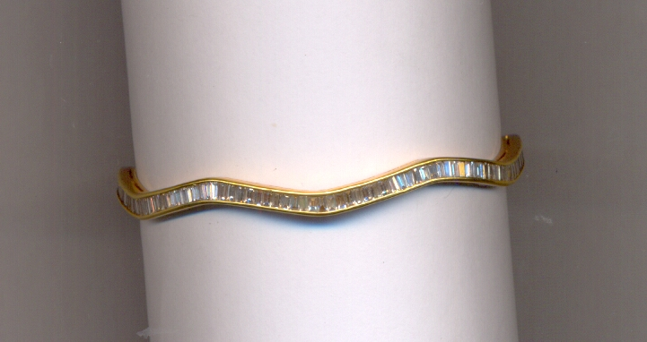 DIAMOND BANGLE
