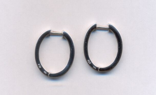DIAMOND EARRING