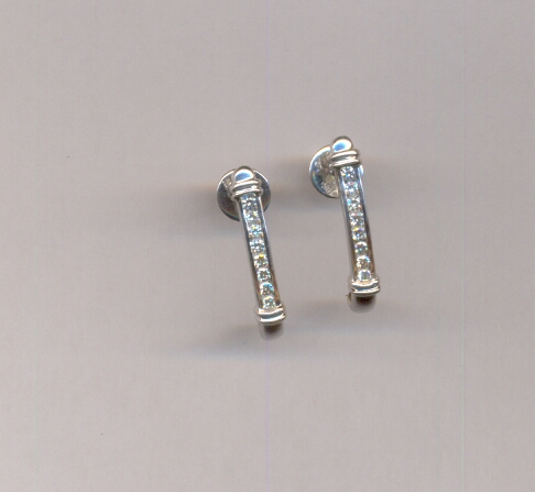 DIAMOND EARRING
