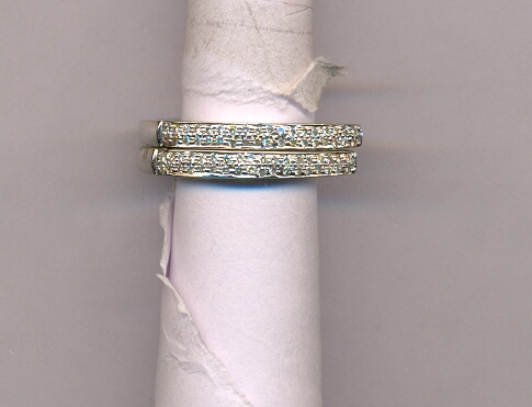 DIAMOND EARRING