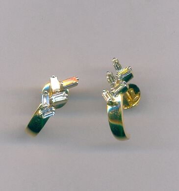 DIAMOND EARRING