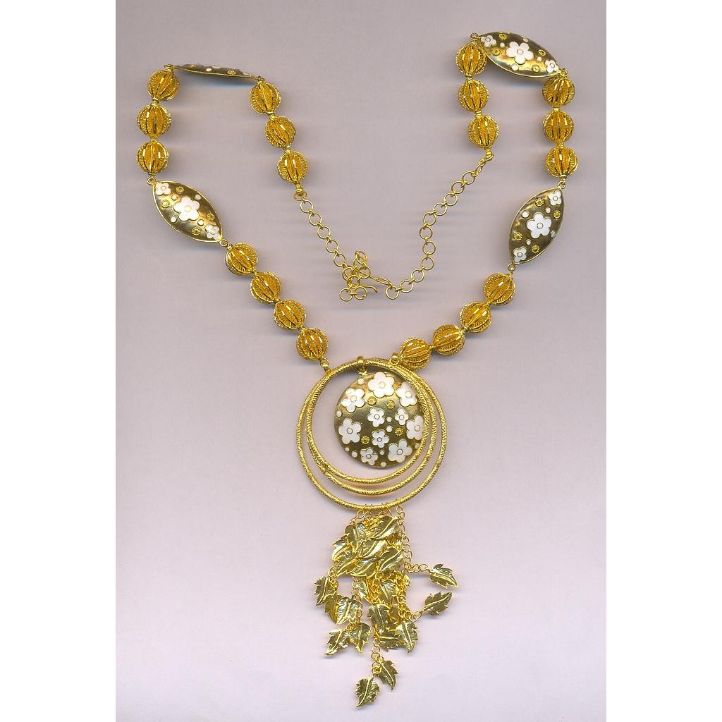 GOLD NECKLACE