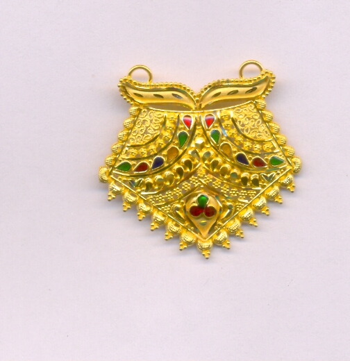 GOLD PENDENT