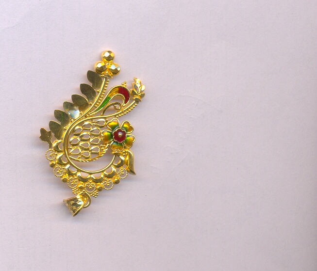 GOLD PENDENT