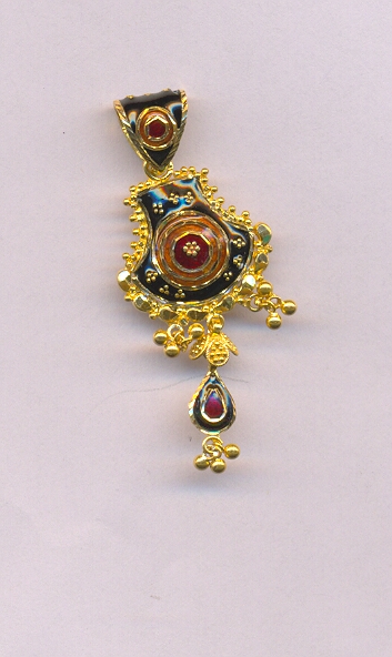 GOLD PENDENT
