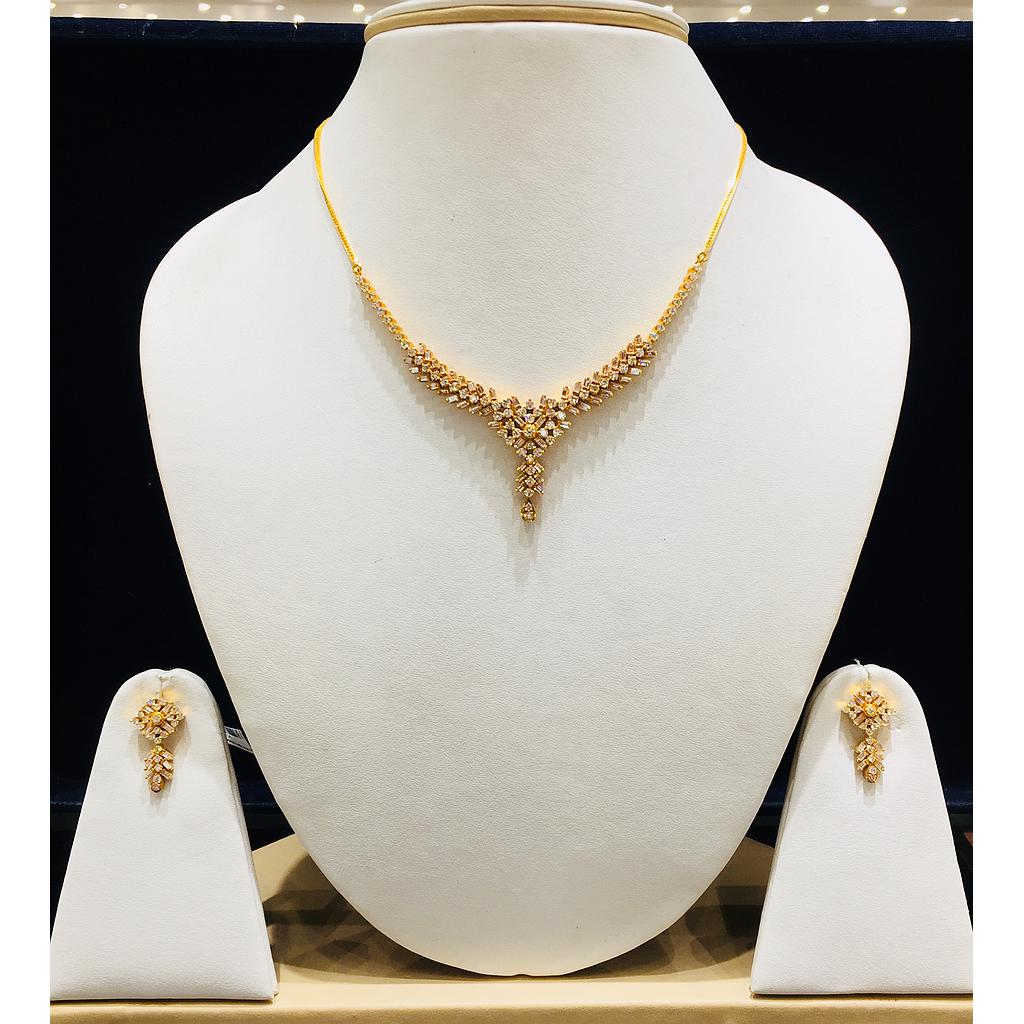 DIAMOND HALF SET ROUND