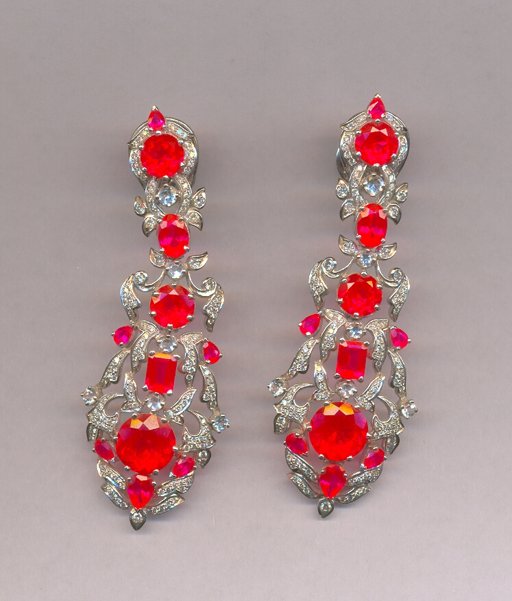 DIAMOND EARHANGING