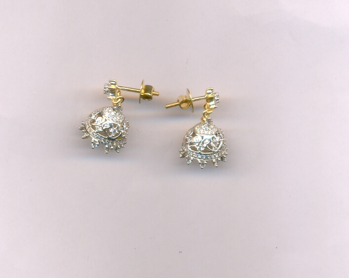 DIAMOND EARHANGING