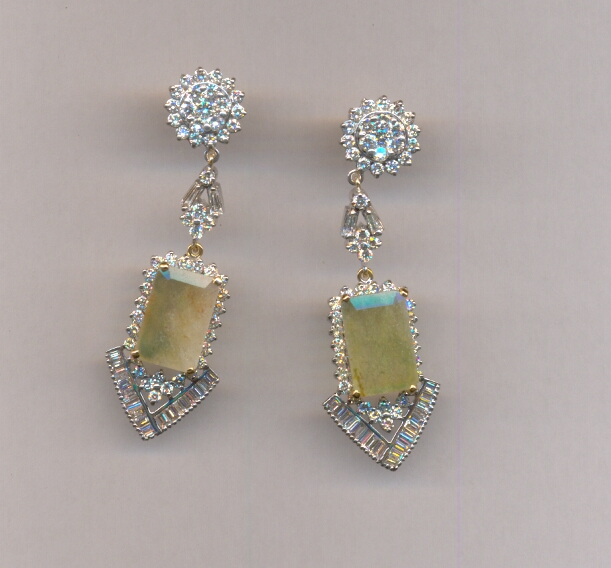 DIAMOND EARHANGING