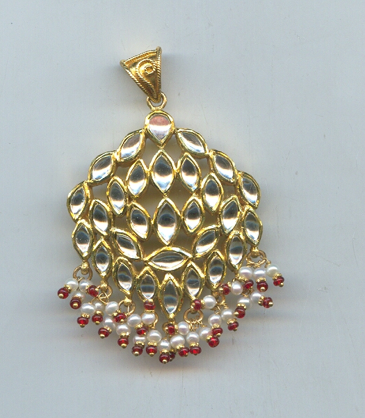 GOLD PENDENT KUNDAN