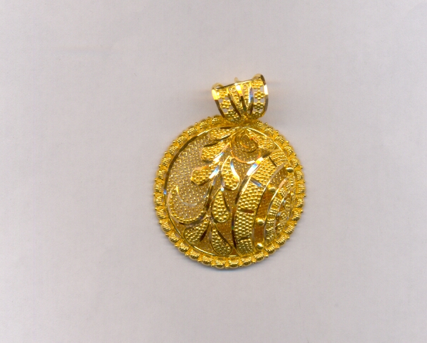 GOLD PENDENT PLAIN EXCLUSIVE