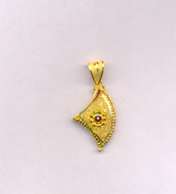 GOLD PENDENT PLAIN FANCY