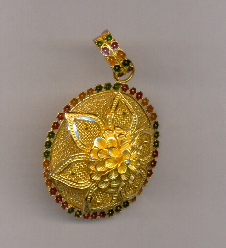 GOLD PENDENT PLAIN FANCY