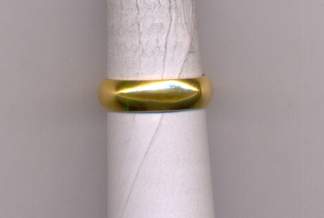 GOLD RING