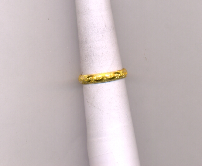 GOLD RING