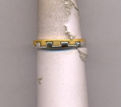 GOLD RING