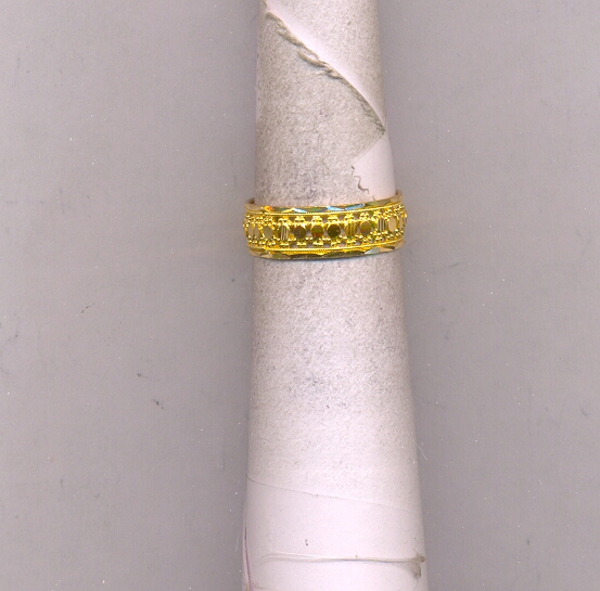 GOLD RING