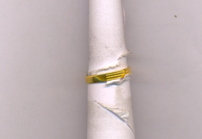 GOLD RING