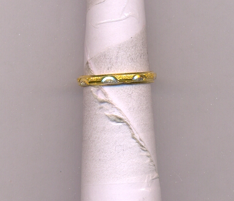 GOLD RING