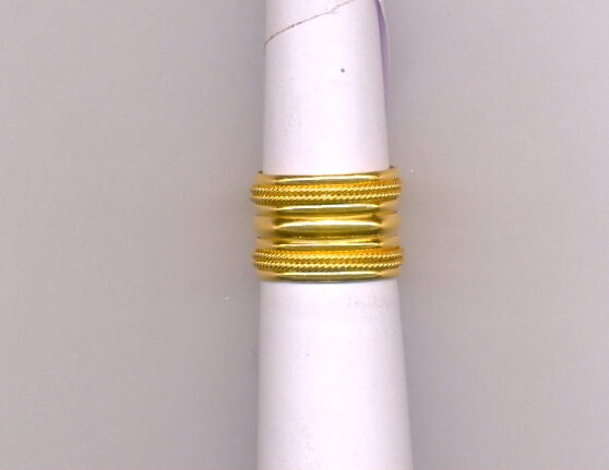 GOLD RING