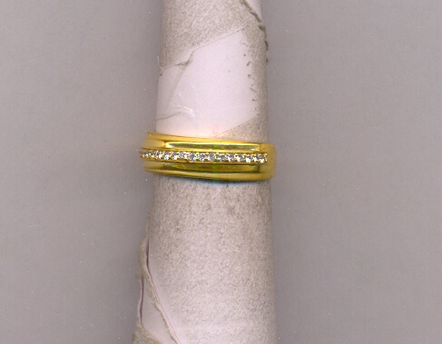 GOLD RING