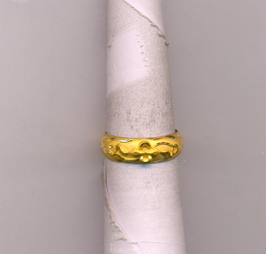 GOLD RING