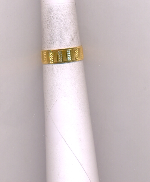 GOLD RING