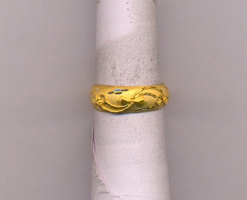 GOLD RING