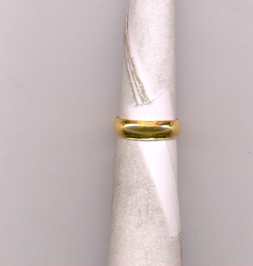 GOLD RING