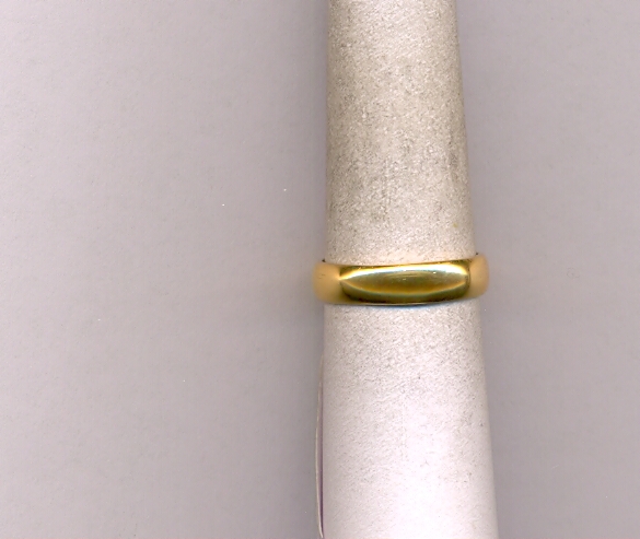 GOLD RING