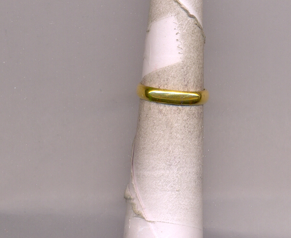 GOLD RING