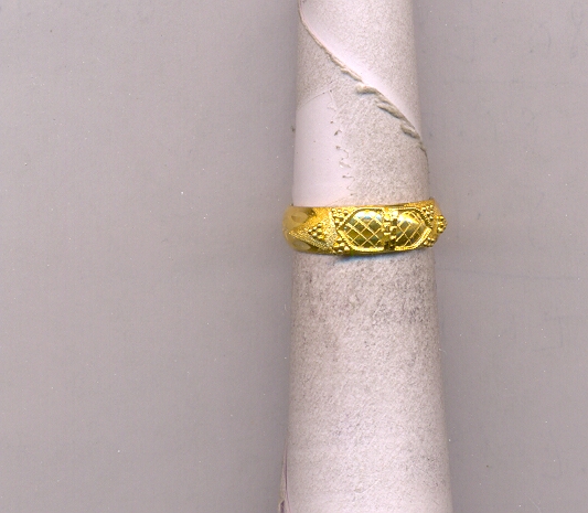 GOLD RING