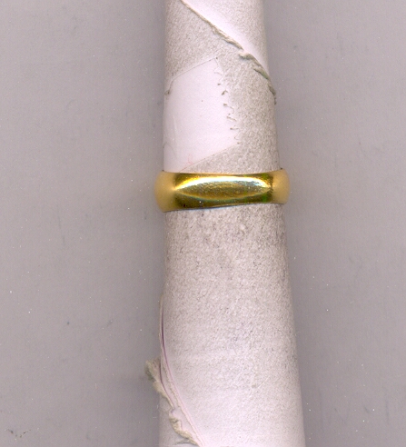 GOLD RING
