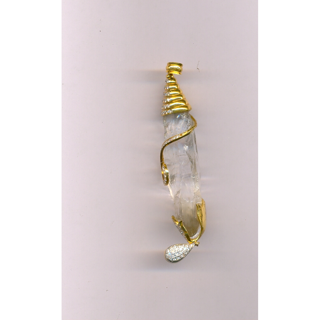 DIAMOND PENDENT