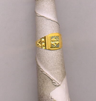 GOLD RING BABY FANCY