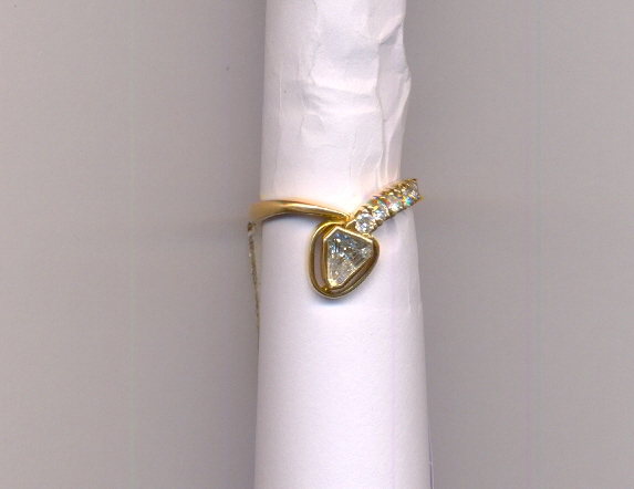DIAMOND RING GENTS