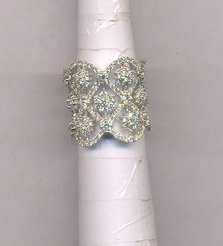 DIAMOND RING LADIES
