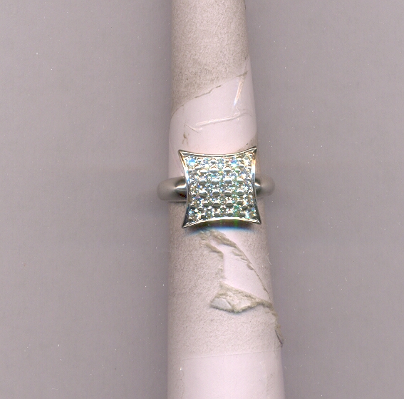 DIAMOND RING LADIES